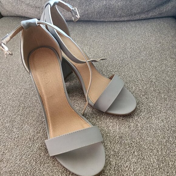 Blue Gray Chunky Heel - Picture 1 of 2